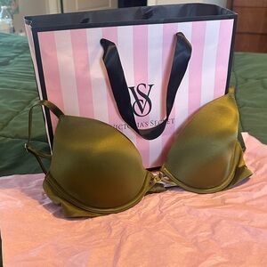 Victoria's Secret Olive Green T-Shirt Bra